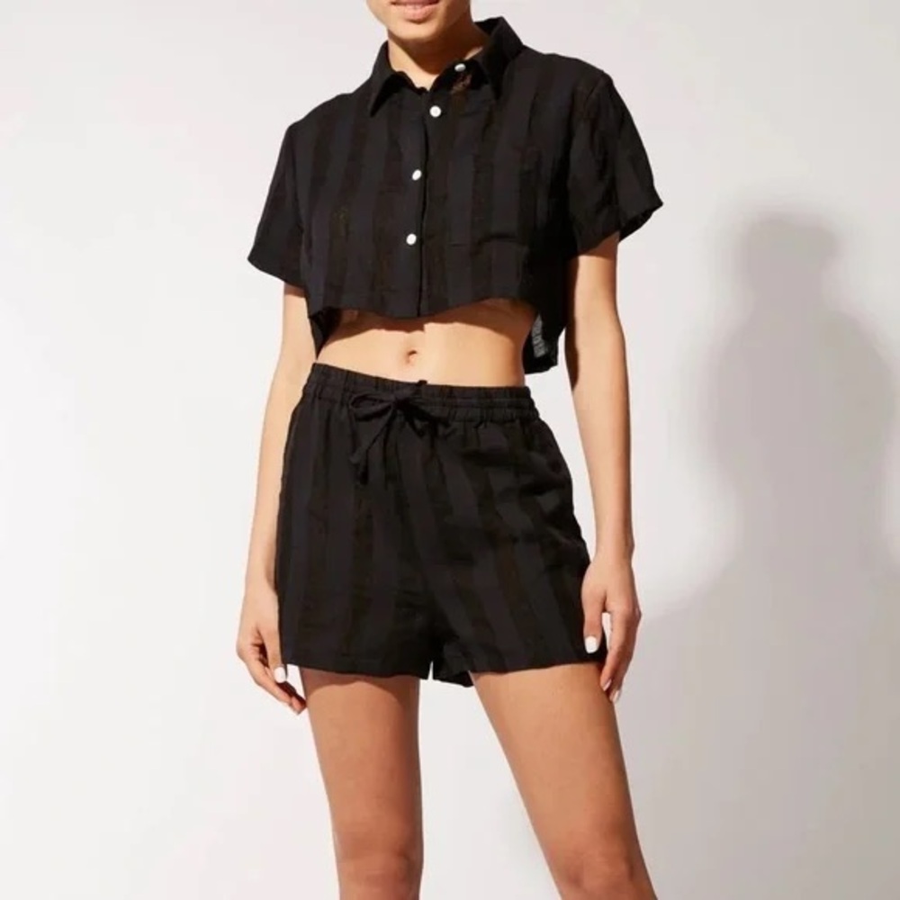 NWT solid & striped linen set